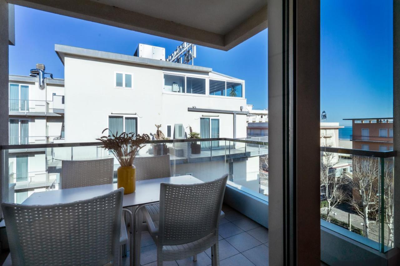 Hotel Cristallo Rimini Ngoại thất bức ảnh