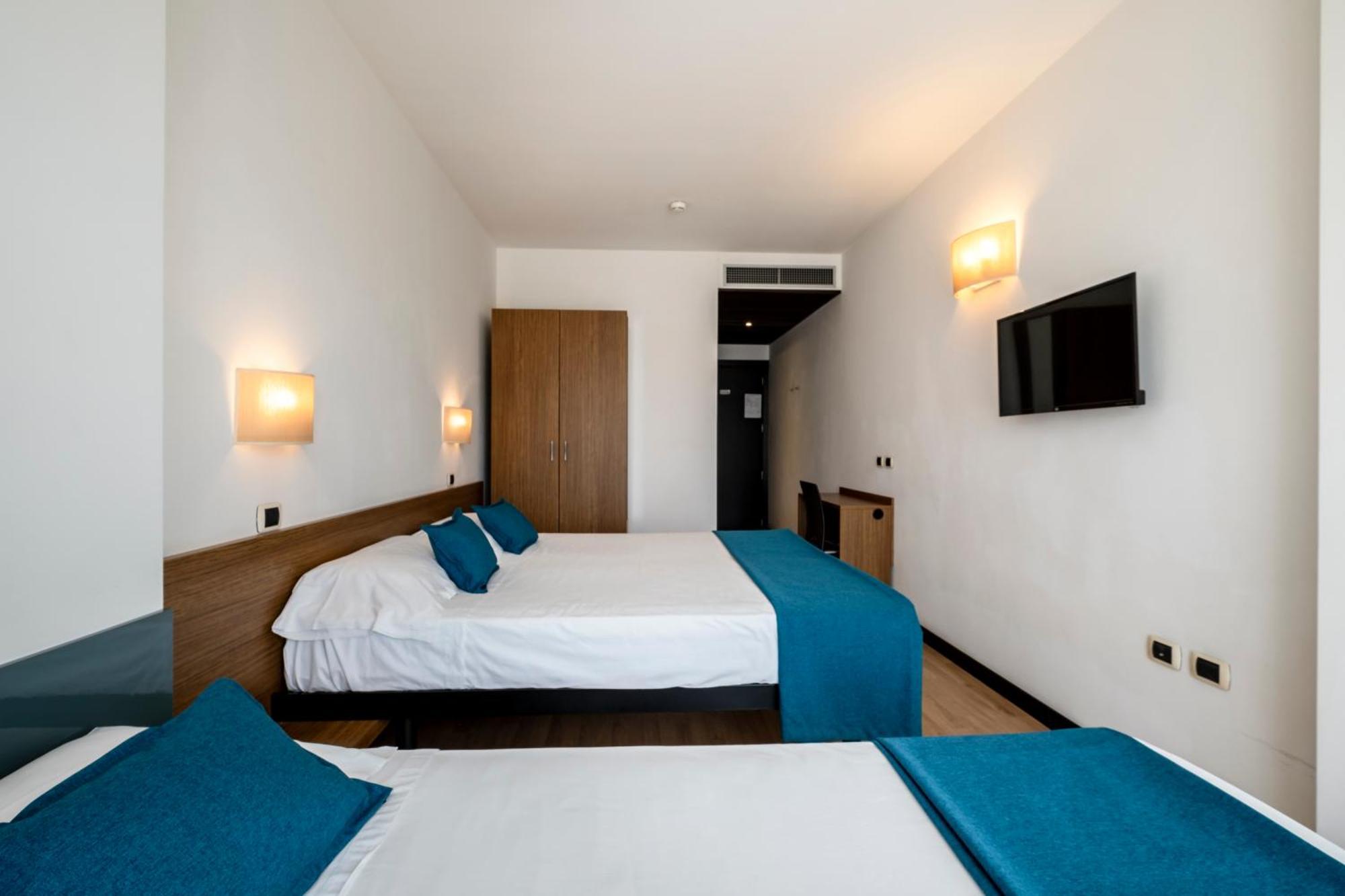 Hotel Cristallo Rimini Ngoại thất bức ảnh