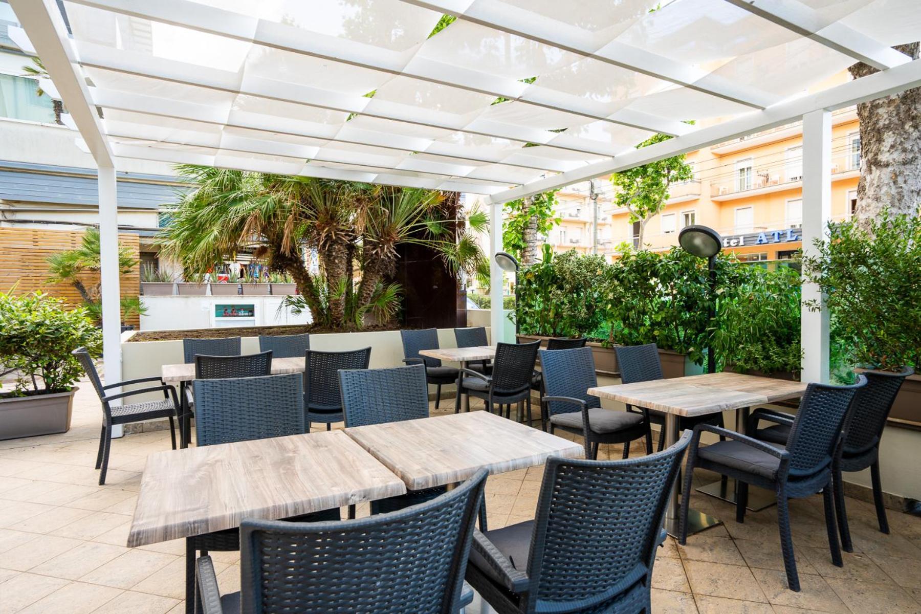 Hotel Cristallo Rimini Ngoại thất bức ảnh